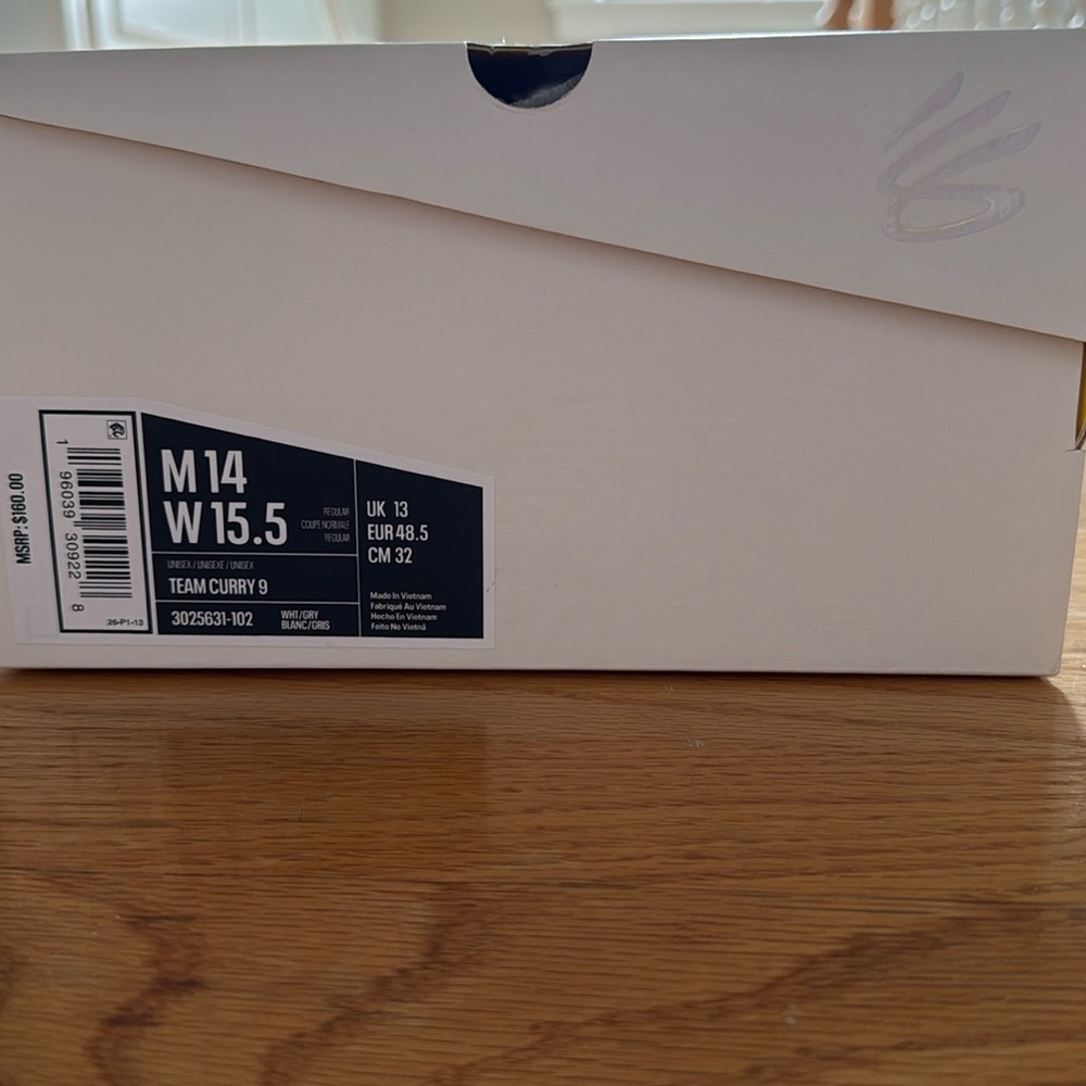 Mens Curry 9 Basketball Shoe - Picture 2 of 6